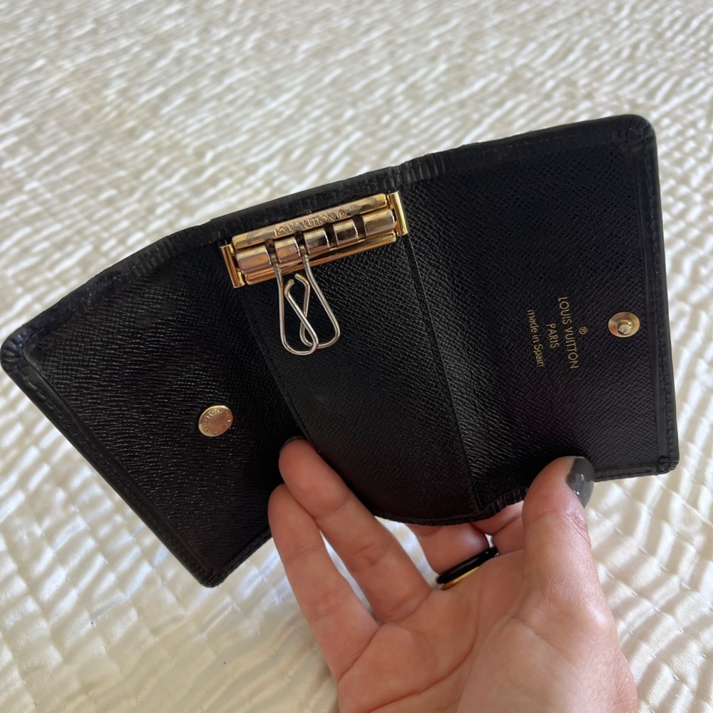 Louis Vuitton Epi key holder - Picture 5 of 10